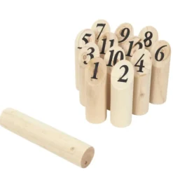 Jeu de quilles en bois nordique
