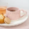 Mug anse coeur tachetee