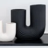 Vase forme u noir