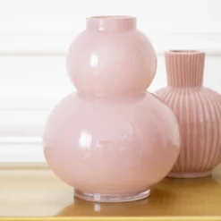 Vase rose