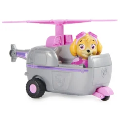 Vehicule et figurine